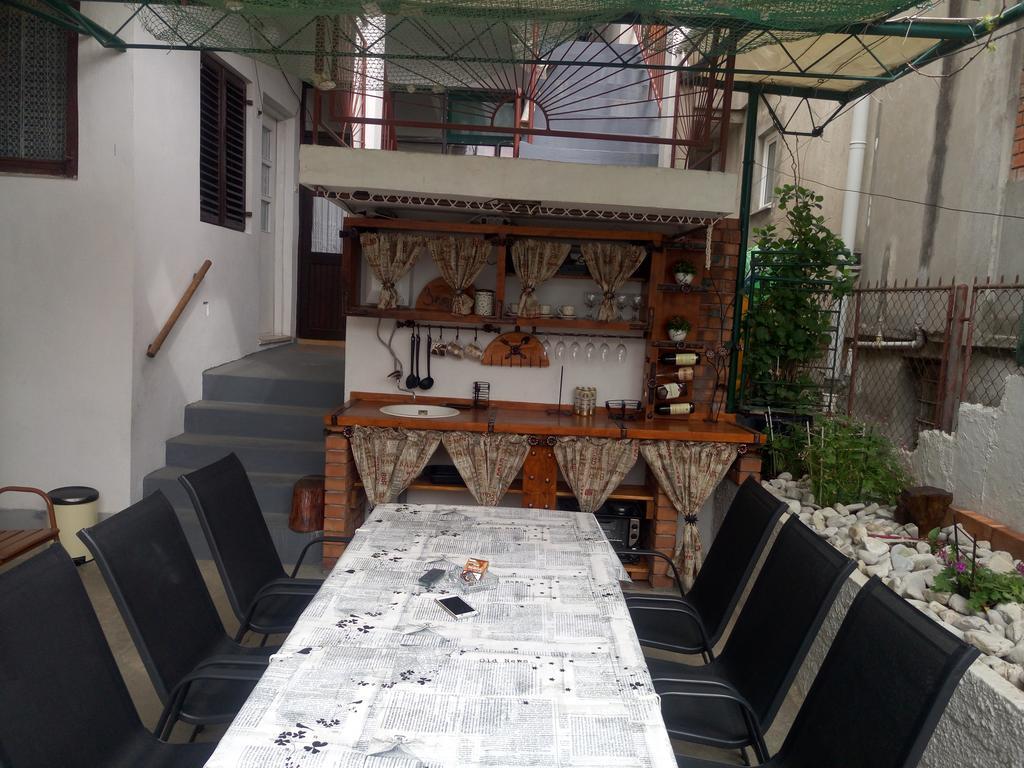 Zemunella Guest House Herceg Novi Exteriör bild