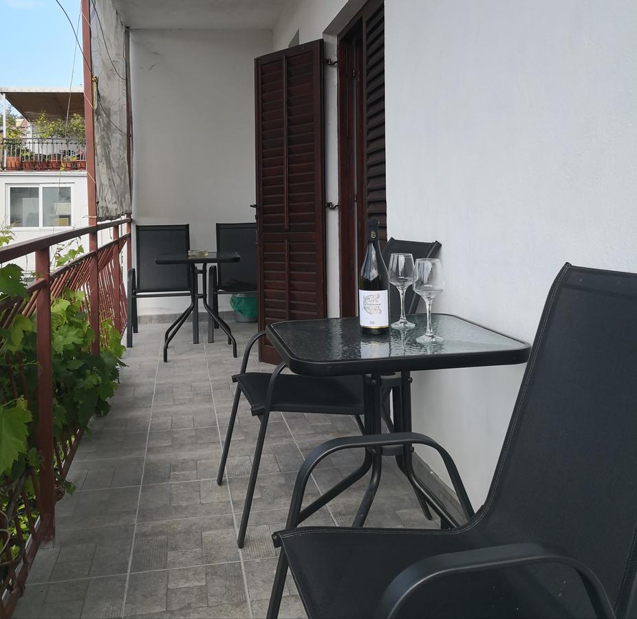 Zemunella Guest House Herceg Novi Exteriör bild