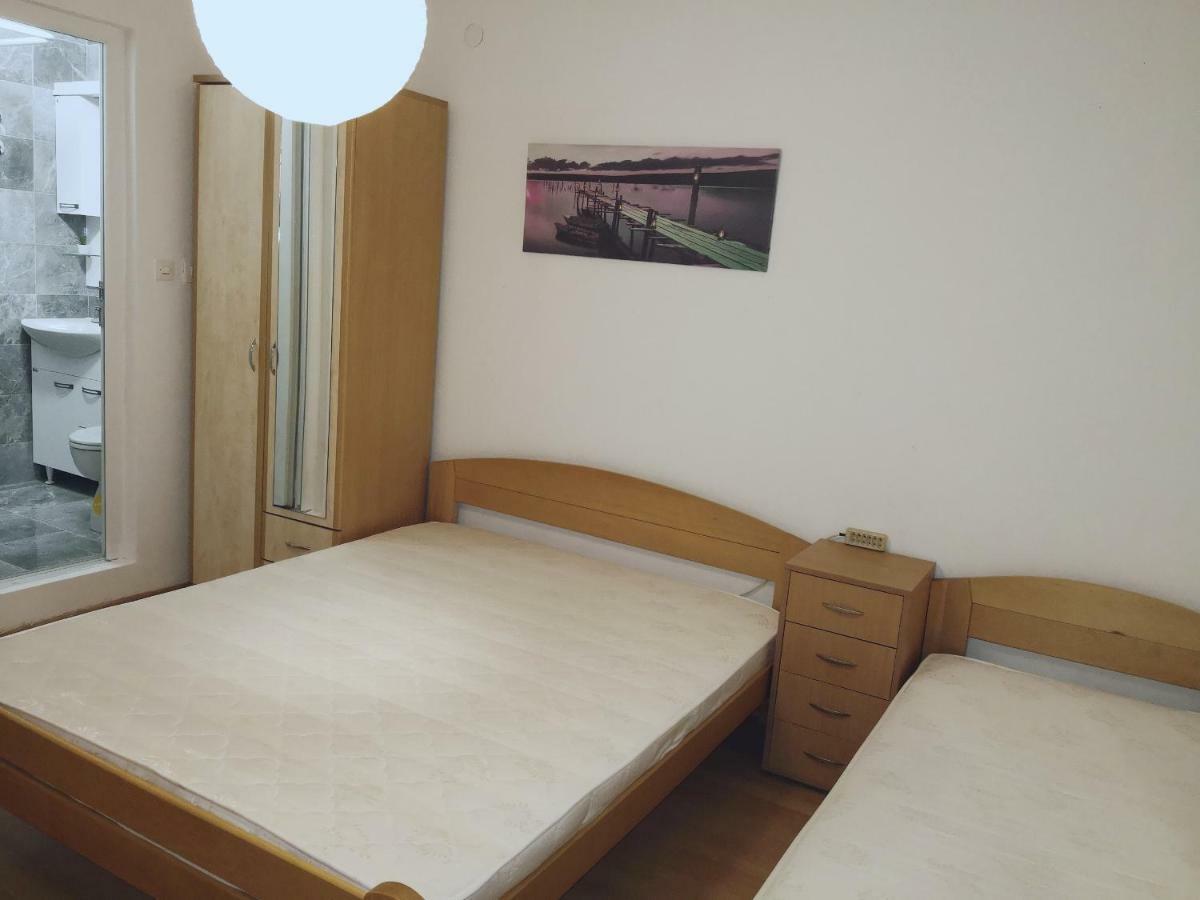 Zemunella Guest House Herceg Novi Exteriör bild