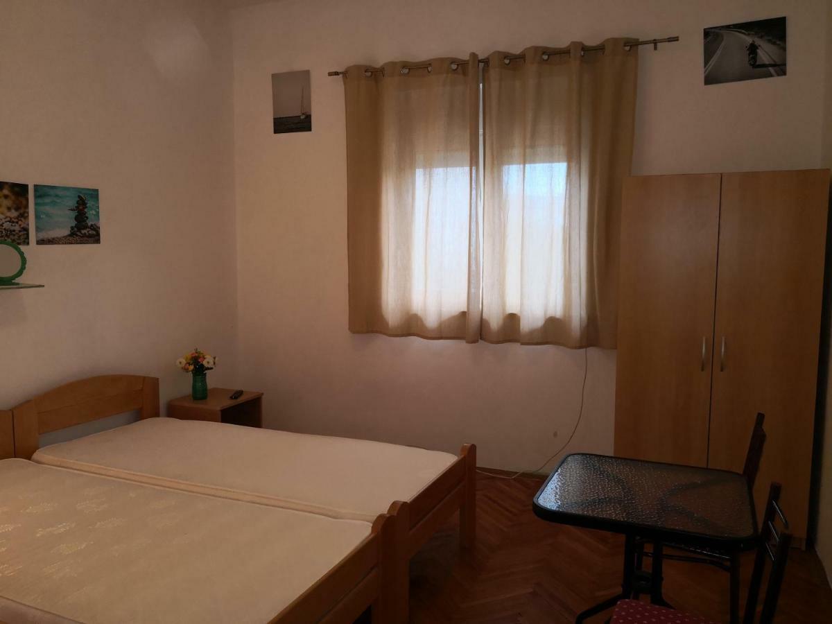 Zemunella Guest House Herceg Novi Exteriör bild