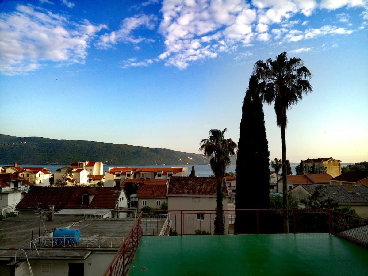Zemunella Guest House Herceg Novi Exteriör bild